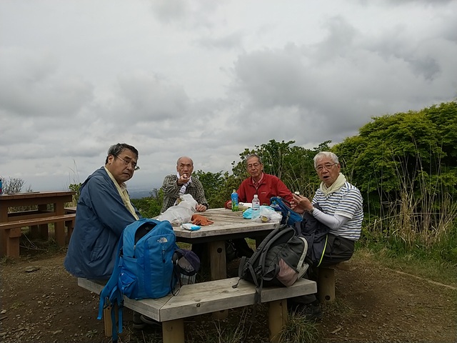陣馬山山頂３